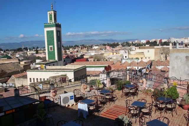0988 Meknes vue d'une terrasse