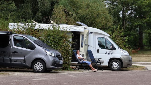 8 25 OOO2 aire Scey Saone