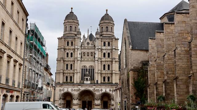 09/25 0053 église St Michel