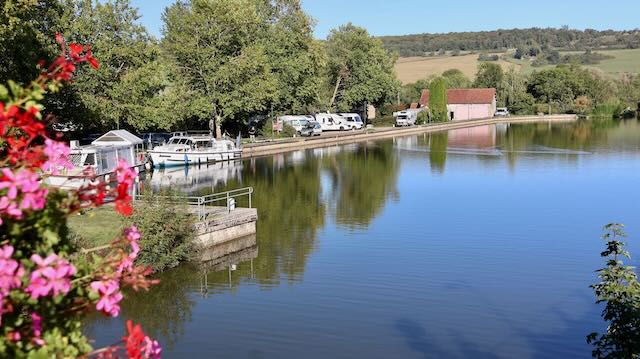 09/25 0204 port Vandenesse sur Auxois