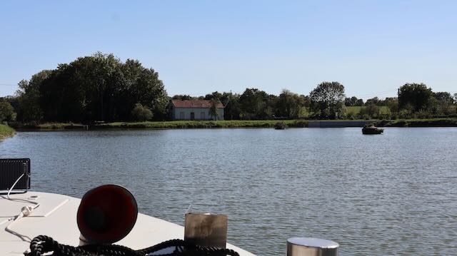 09/25 0222 port d'Escommes