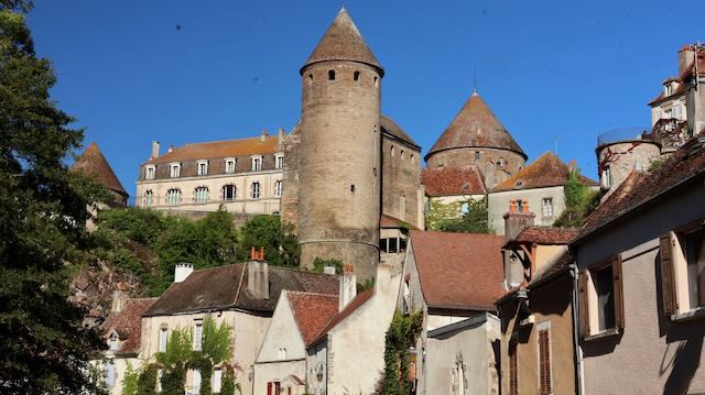 09/25 0244 Semur en Auxois la tour Orle d'Or