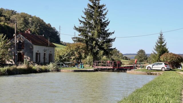 09/25 0254 écluse canal de Bourgogne