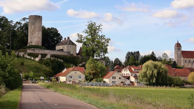 8 25 OO21 Scey Saone