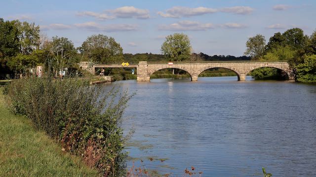 8 25 OO24 Scey Saone