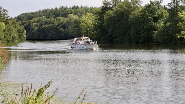 8 25 OOO7 Scey Saone