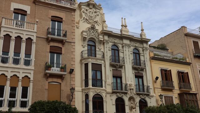 01 26 0150 place de la cathédrale